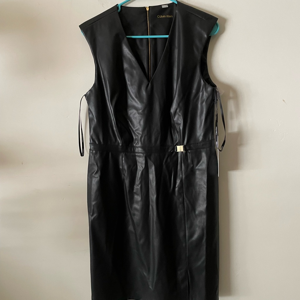 Calvin Klein Leather Shirt Sleeve Dress. Knee Length Ladies Size 10. With Zipper